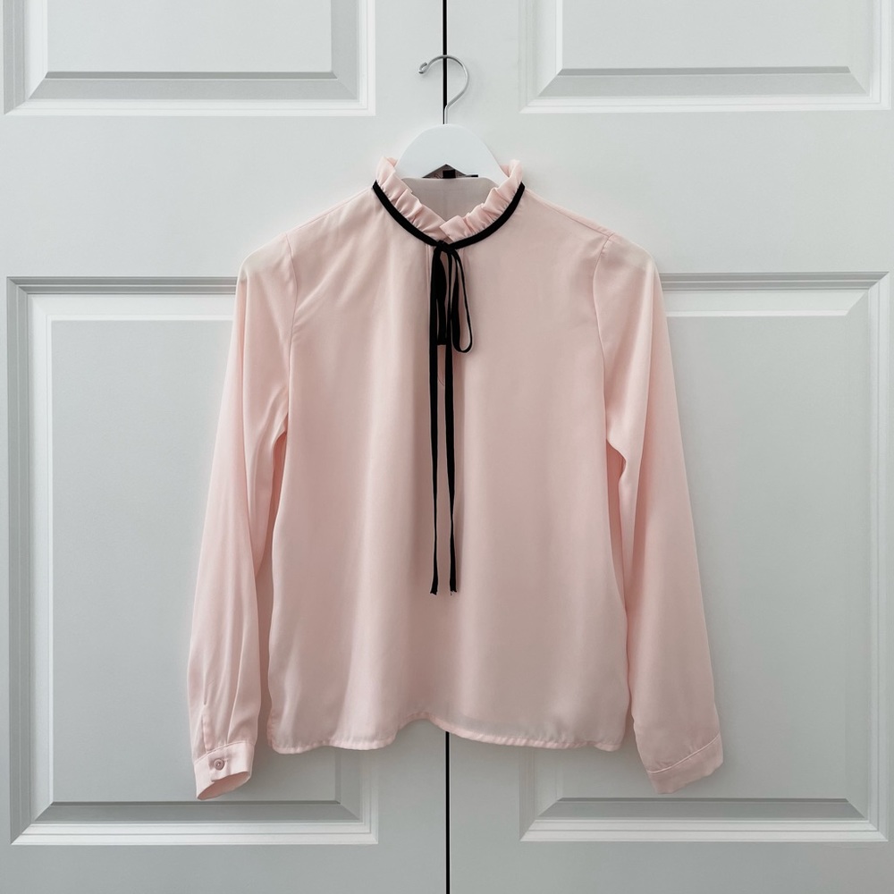 Lulu’s Blush Pink Blouse